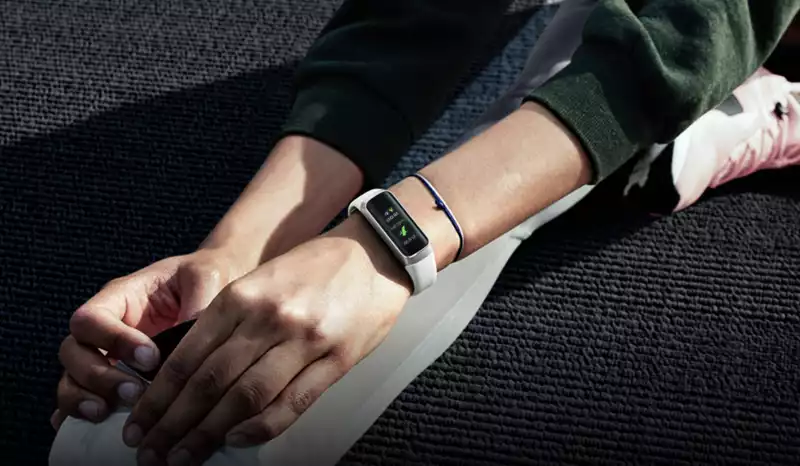 Samsung's Fitbit - Killer Fitness Tracker Appears in FCC Filing