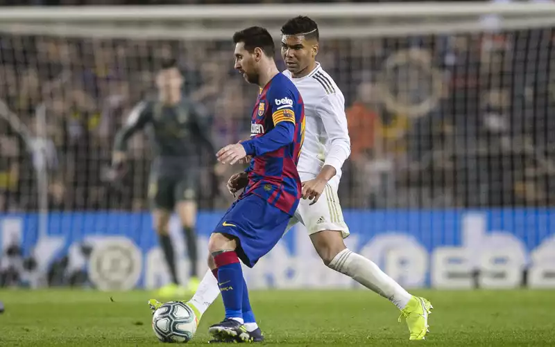 Real Madrid vs Barcelona Live Stream: How to Watch El Clasico Now