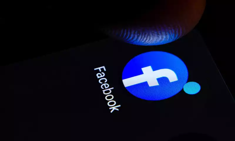 Facebook dark mode just appeared on more Android phones (report)