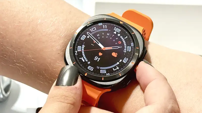 Samsung “Galaxy Watch Ultra” Buyer Finds Serious Hardware Flaw - Should You Be Worried?